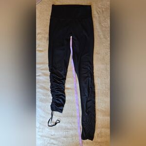 Fabletics black yoga exercise leggings sz 6 long